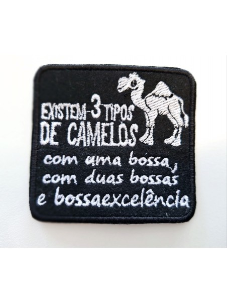 Existem 3 tipos de camelos com uma bossa com duas bossas e bossaexcelência