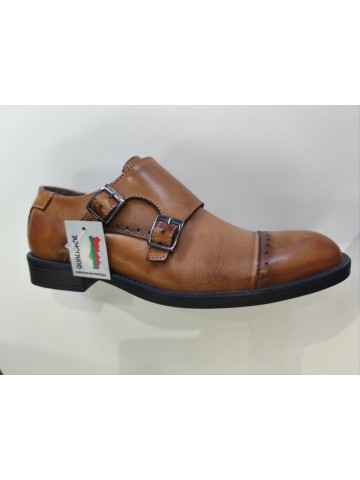 Sapatos em pele