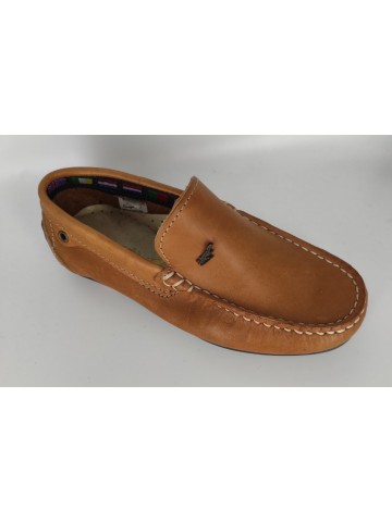 Mocassins em pele