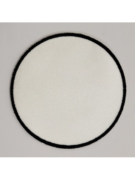Emblema em branco